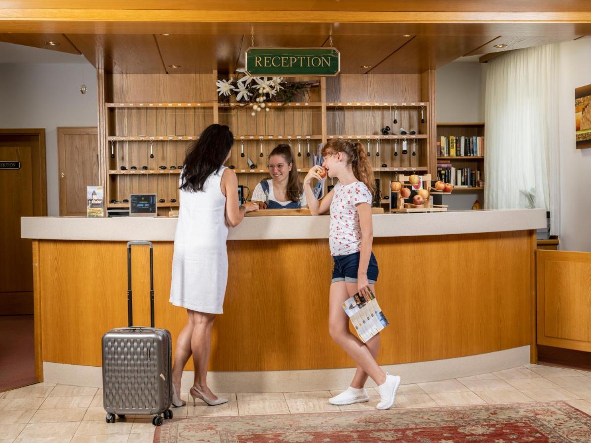 Hotel Ottenstein - Das Wohlfuehlhotel Rastenfeld Eksteriør billede